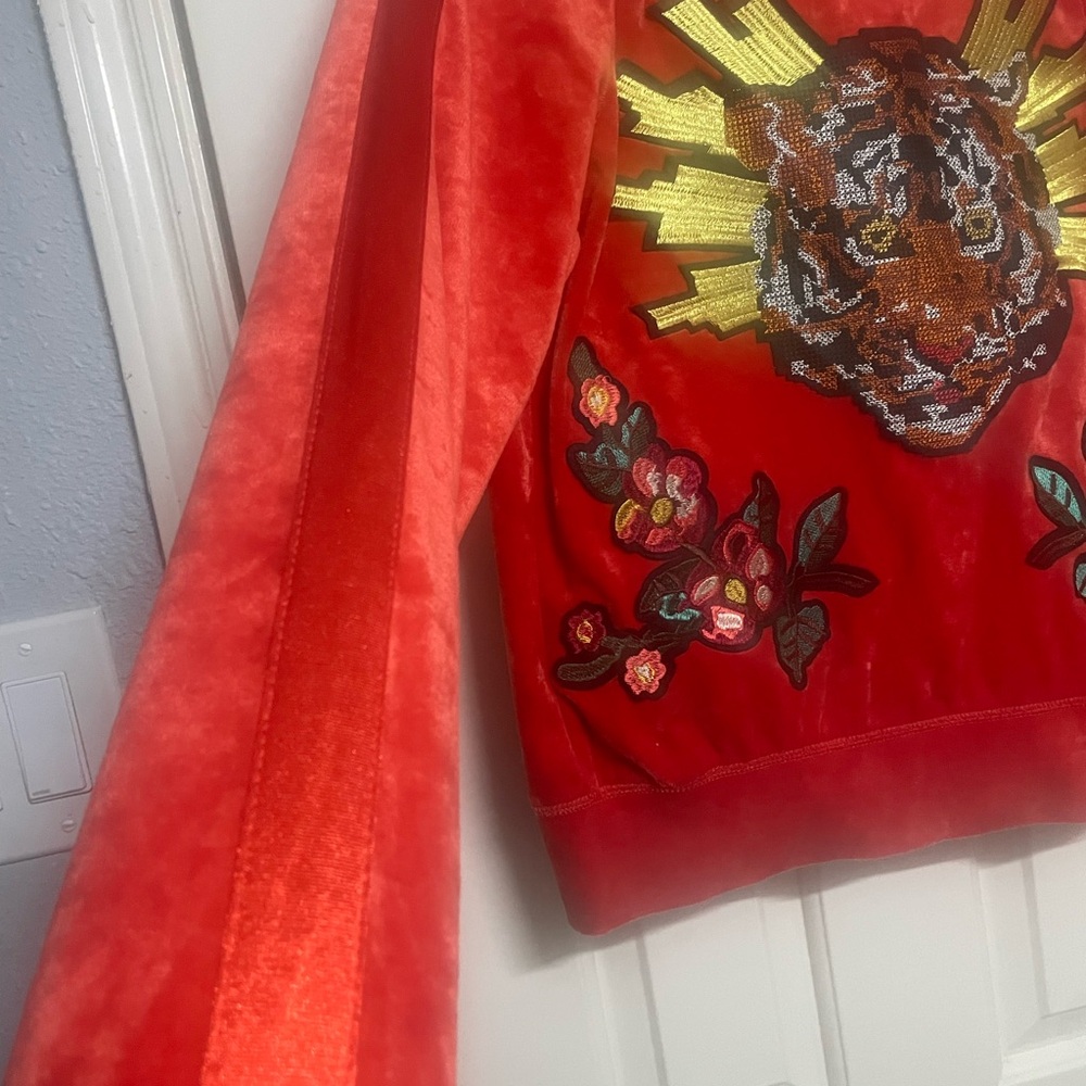 BCBGMaxAzria Velvet Zip Up Jacket with Floral and Tiger Embroidery Patches - Picture 10 of 12